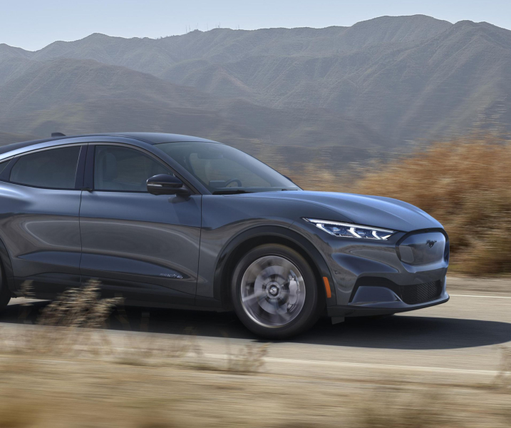 https://eaglesxpress.com/assets/cars/car_357.jpg